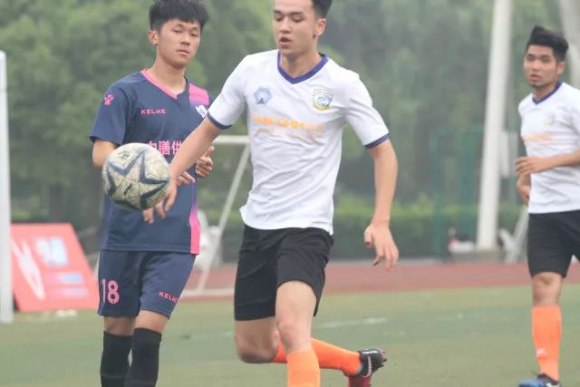 欧冠-伊尔迪兹麦卡尼破门 尤文图斯3-1埃因霍温